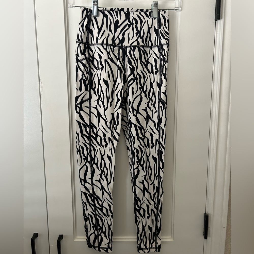 Zyia Active leggings. Size 4